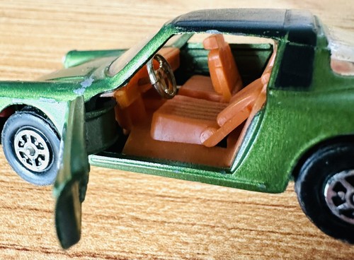 Vintage 1974 Corgi #382 Porsche Targa 911S in Green w Orange Interior Gt Britain - Picture 7 of 10