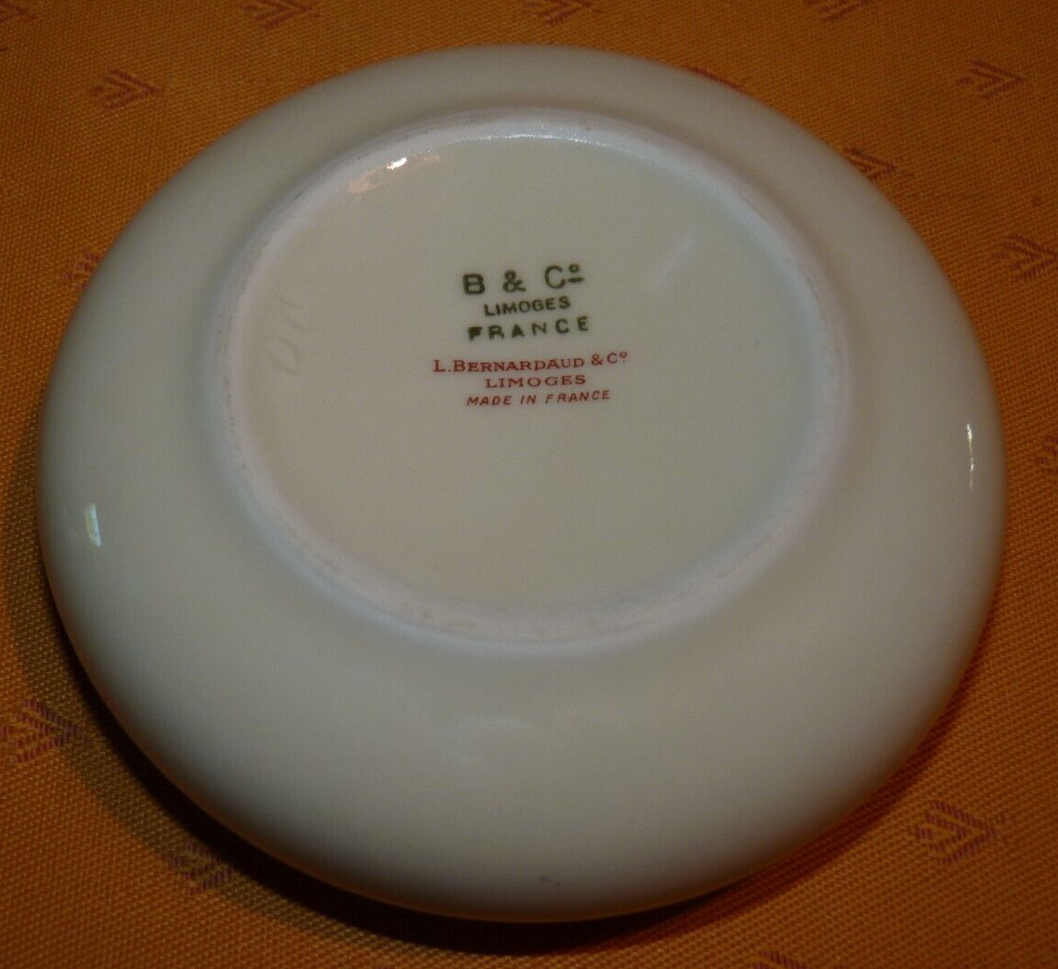 Rare et beau cendrier en porcelaine de Limoges Bernardaud champagne Ed