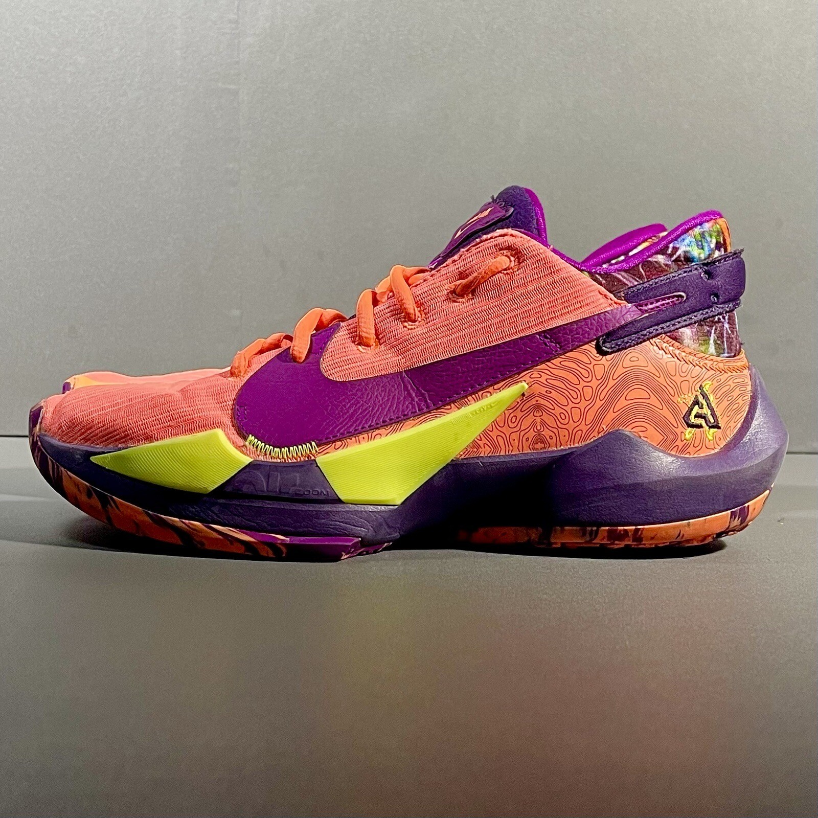 zoom freak 2 bright mango
