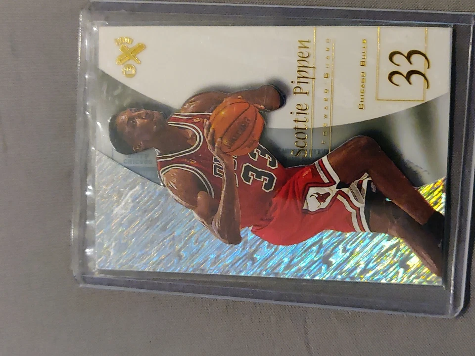 SCOTTIE PIPPEN SKYBOX 1998 EX2001 AND 1997 PREMIUM. CHICAGO BULLS  - Image 3 of 3