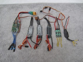 6 verschiedene Drohnen Flightcontroller / Fahrtenregler an Bastler