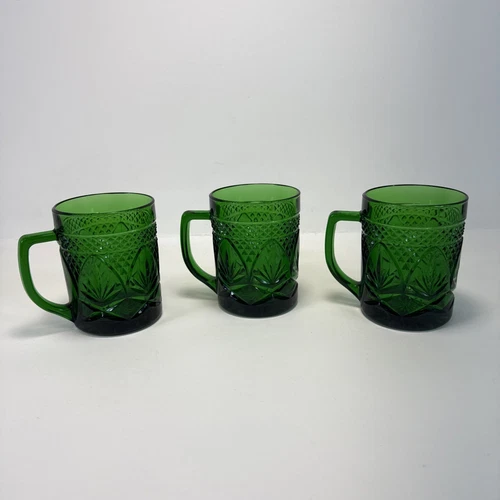 VINTAGE SET OF 3 CRISTAL D'ARQUES DURAND EMERALD GREEN MUGS FRANCE 4'' HIGH