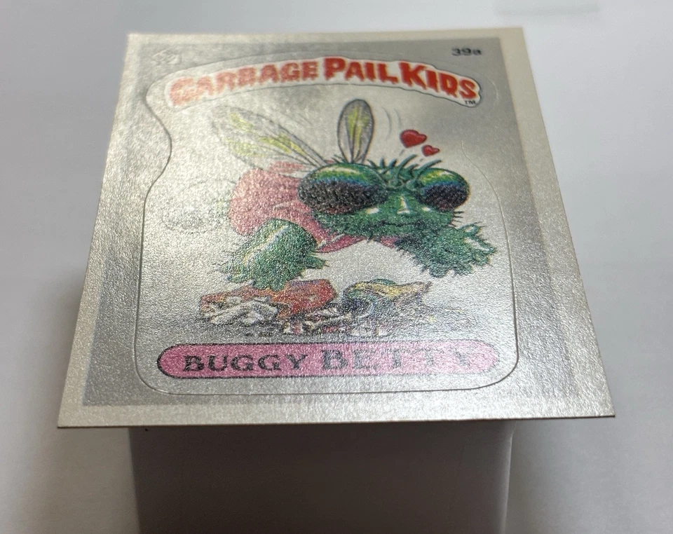 1985 Topps Garbage Pail Kids GPK - Series 1 -Glossy #39a BUGGY BETTY -See PICS! - Image 4 of 4