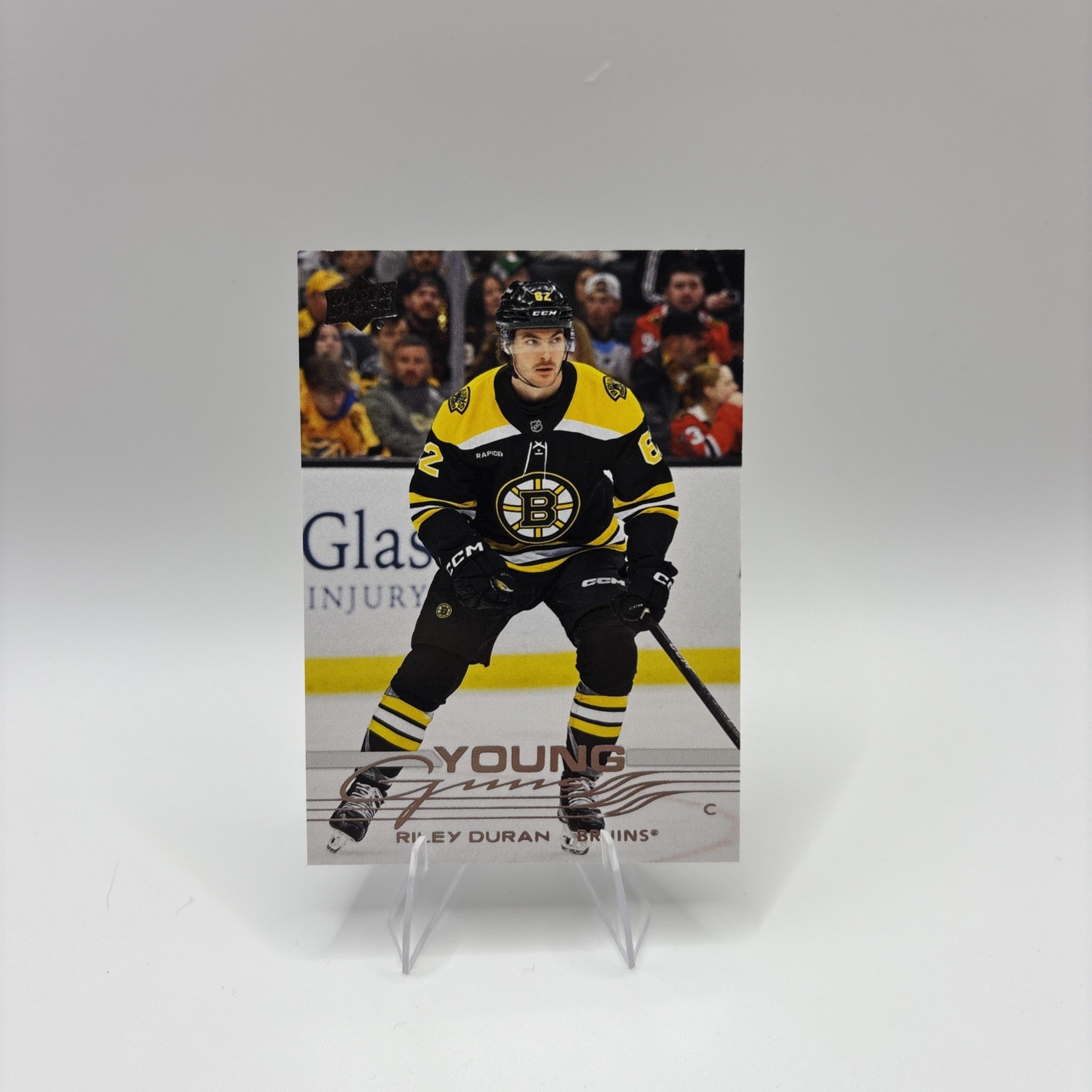 Riley Duran 2025-26 Upper Deck Series 1 Young Guns Rookie Card #211 Bruins