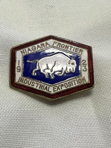 VTG ANTIQUE BUFFALO NIAGARA NY INDUSTRIAL EXPOSITION BADGE 1923