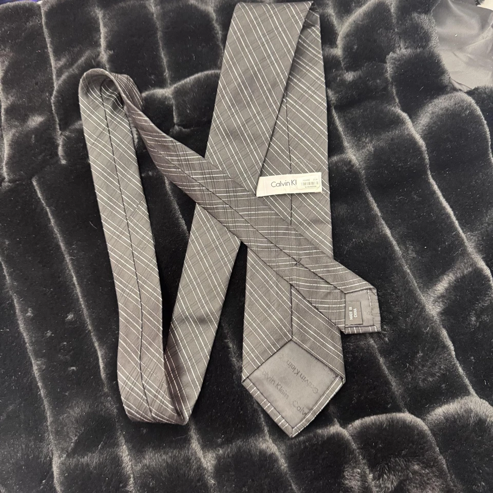 Calvin Klein Corbata Para Hombres Rayas de Seda Formal Negocios Clásico Prendas para el Cuello Vestido Accesorio Foto 2 de 4