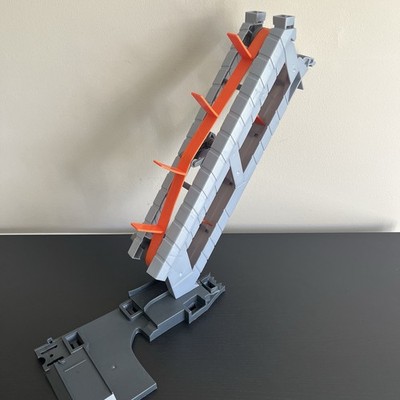 Hot Wheels Ultimate Gator Car Wash Elevator Crank Lift Track Replacement Part