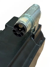 KOLLMORGEN 3 PHASE PM SERVOMOTOR AKM2G-43G-AND2GU00 thumbnail 6