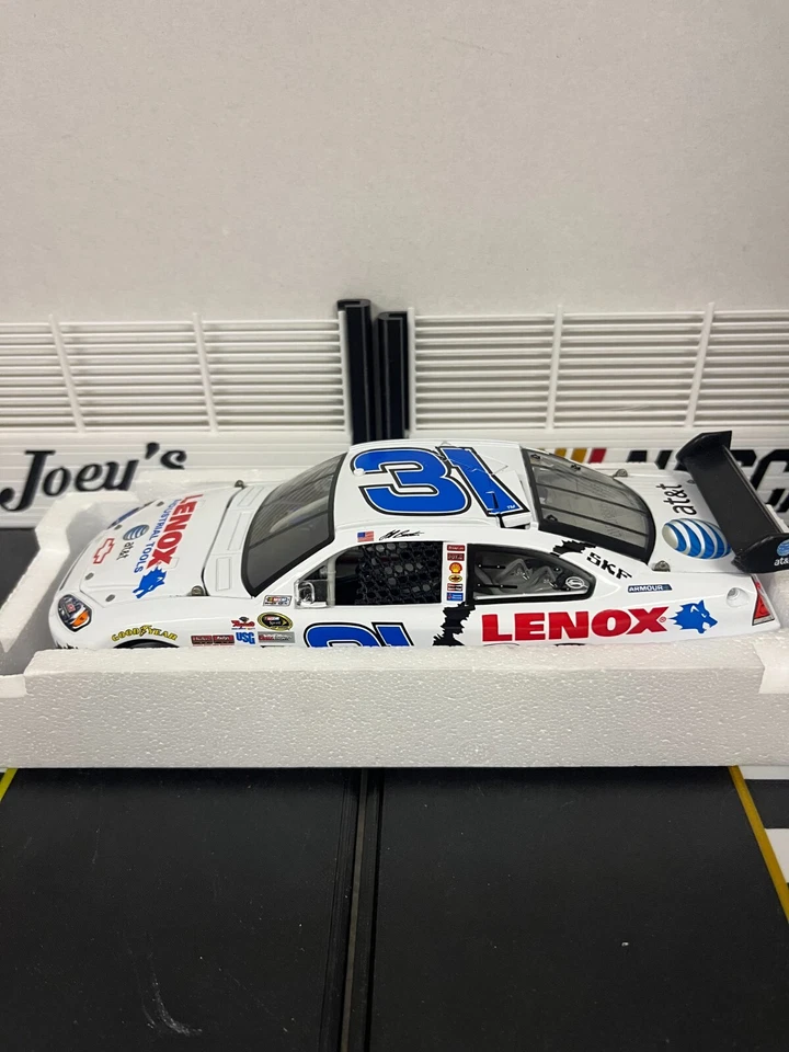 Chevrolet Impala SS 2008 A62-Jeff Burton 1/24 Action White Lenox Foto 2 de 4
