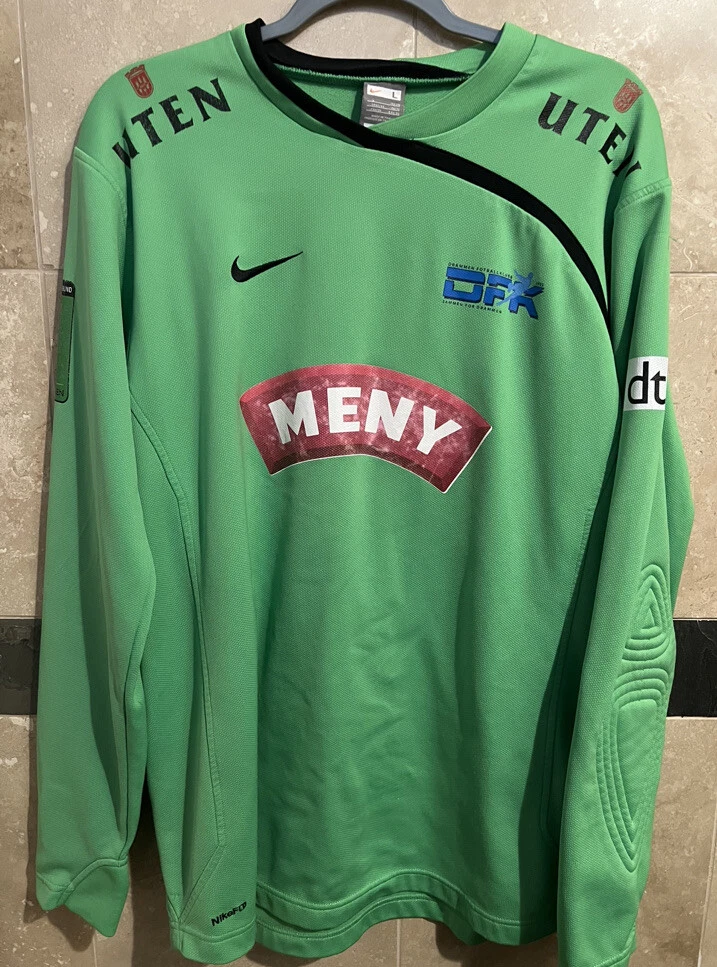 Lyon Blank Shiny Green Goalkeeper Soccer Club Jersey