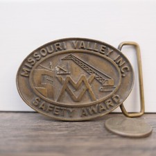 NE09133 VINTAGE 1970s MISSOURI VALLEY INC. SAFETY AWARD BRASSTONE BUCKLE