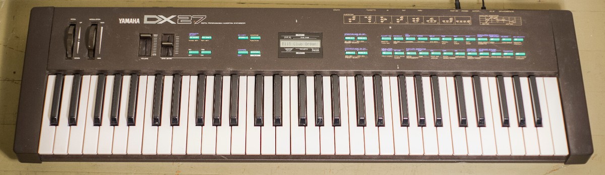 Yamaha DX27 61鍵 説明書、カバー付き　現状品 Yamaha DX27 DX 27 DX-27 Synthesizer Keyboard WORKS includes