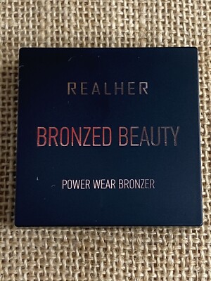 RealHer BRONZED BEAUTY Power Wear Bronzer