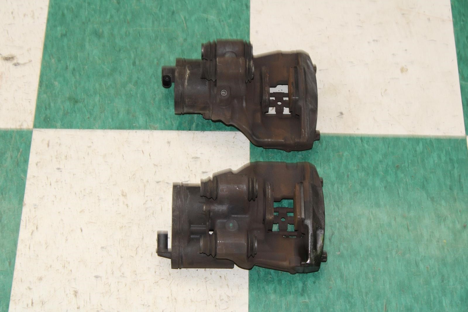 17-24 Ghibli Rear Pair Driver LH Passenger RH Parking Brake Calipers OEM Factory