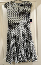Just Taylor Fit & Flare Geometric Knit Dress Black/White Size 2 V-Neck 