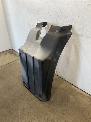 2018 Mack CXU Fender (608-13622)