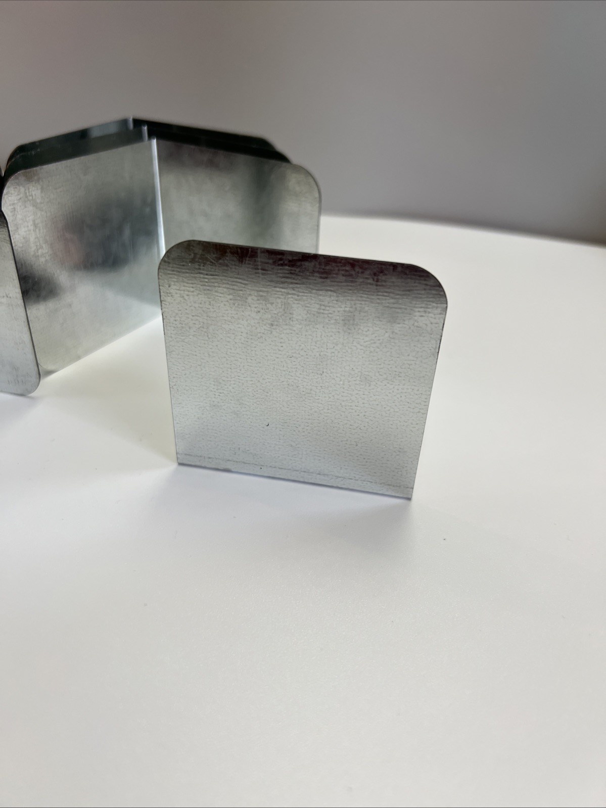 8 Metal Angle Brackets 2 1/2x2 1/2 Inches Solid Metal No Holes Rounded Corners