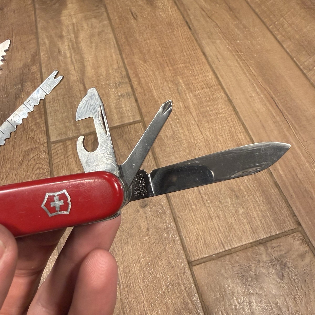 Victorinox 91MM Champion 