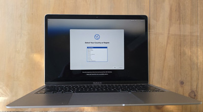 Apple MacBook Air (M1 Chip) 13.3'' - (8CPU/8GPU, 8GB, 512 GB) - Space Gray