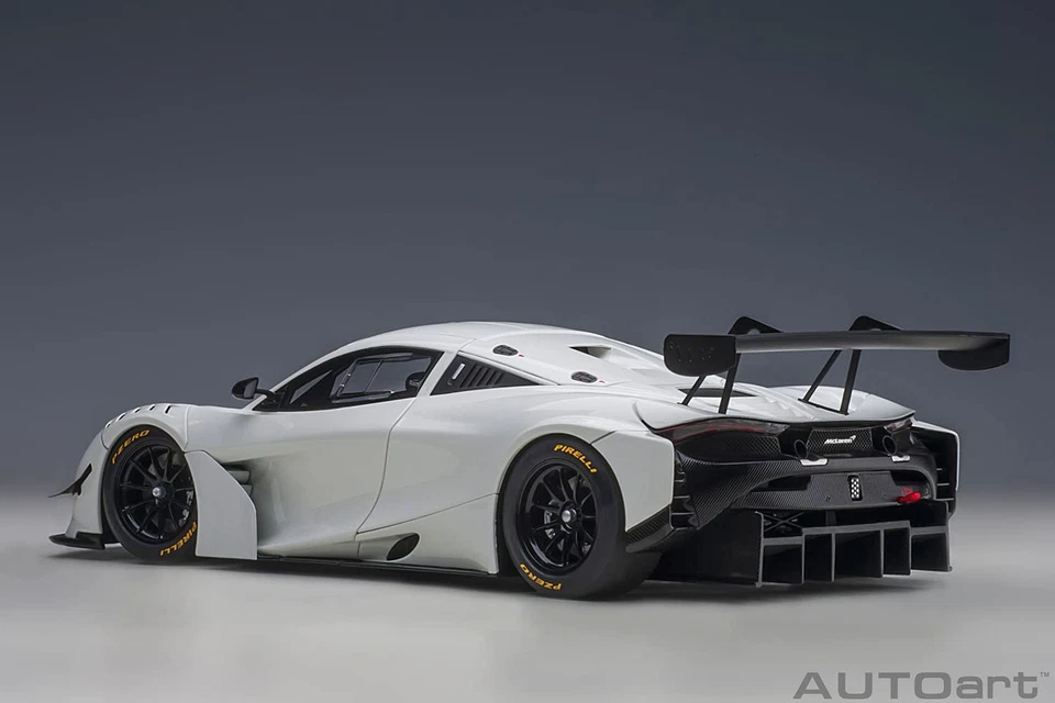 AUTOart 1/18 McLaren 720S GT3 white 81940 - Image 2 of 4