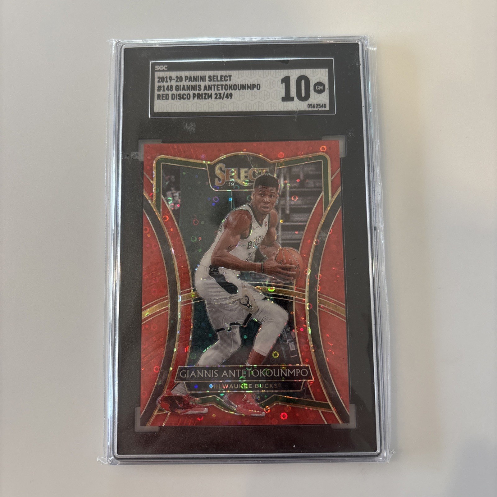 Giannis Antetokounmpo 2019 Panini Select #148 Red Disco Prizm 23/49 SGC 10 GEM