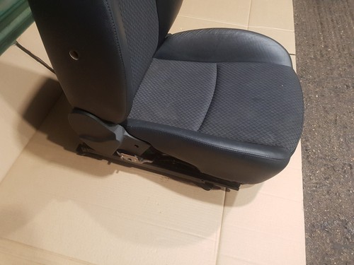 09 Kia Ceed Front Seat Half Leather Passenger Side Left Nearside - Picture 5 of 8