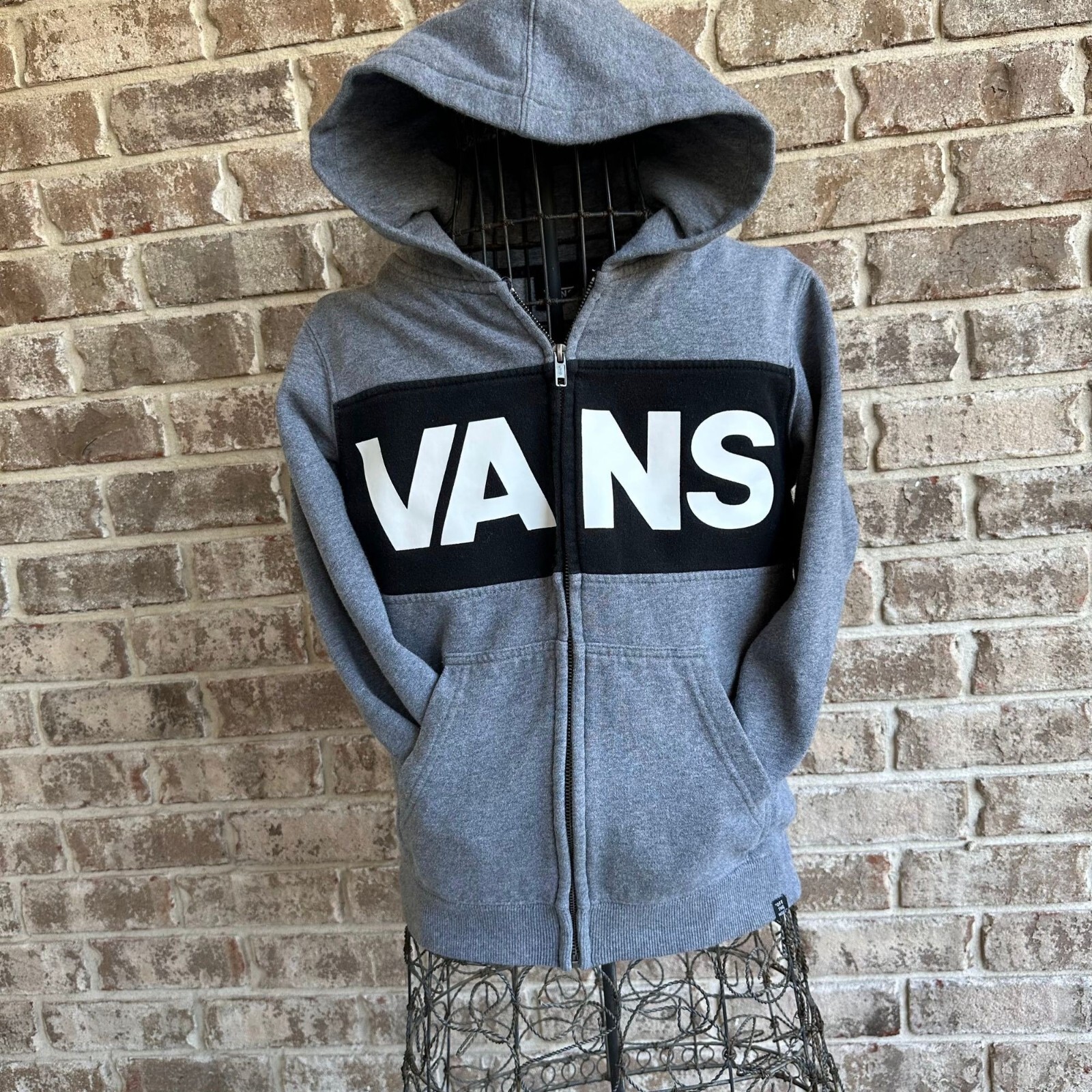 Picture 1 of 12