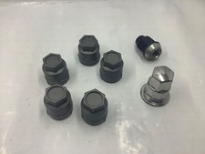 Gm Lot Of 5 Plastic Lug Nut Covers 1 Chrome Cover And 1 Steel Lug Nut
