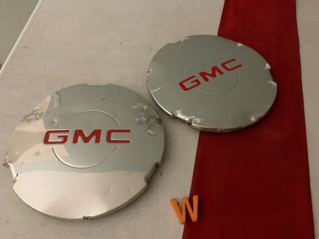 1999 - 2003 GMC Sierra 1500 Yukon Center Hub Cap Factory OEM 