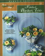 USED FOLDED BASKET TRIO WALL HANGINGS HOME DECOR PLASTIC CANVAS PATTERN LEAFLET