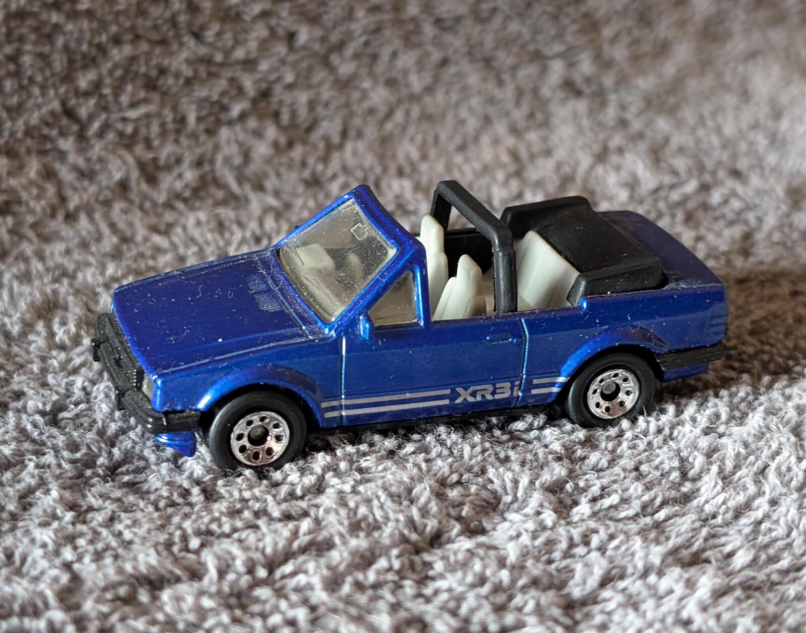 Vintage 1985 Matchbox Ford Escort Cabriolet XR3i Blue 1:56 Scale