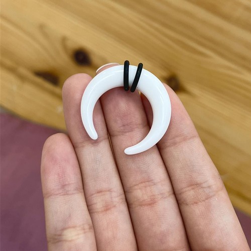 1PC Buffalo Horn Horseshoes White Acrylic C Shaped Septum Pincher Tapers Bull - Picture 6 of 13