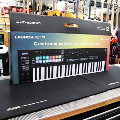 novation LAUNCHKEY49　midiKeyboard Amazon.com: Novation Launchkey 49 USB Keyboard Controller