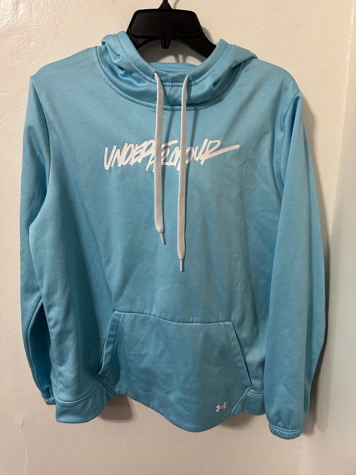 Hoodie Women’s Under Armour size medium