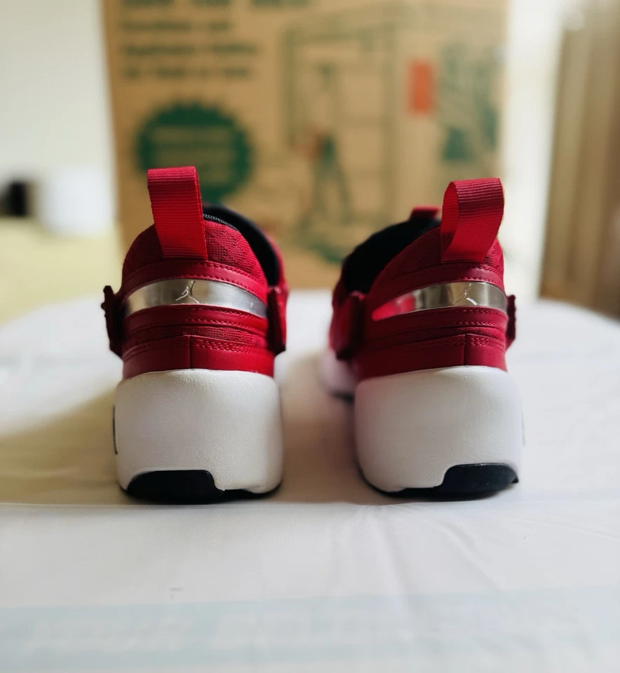 Jordan Trunner Lx Gimnasio Rojo Talla 8.5 Foto 4 de 4