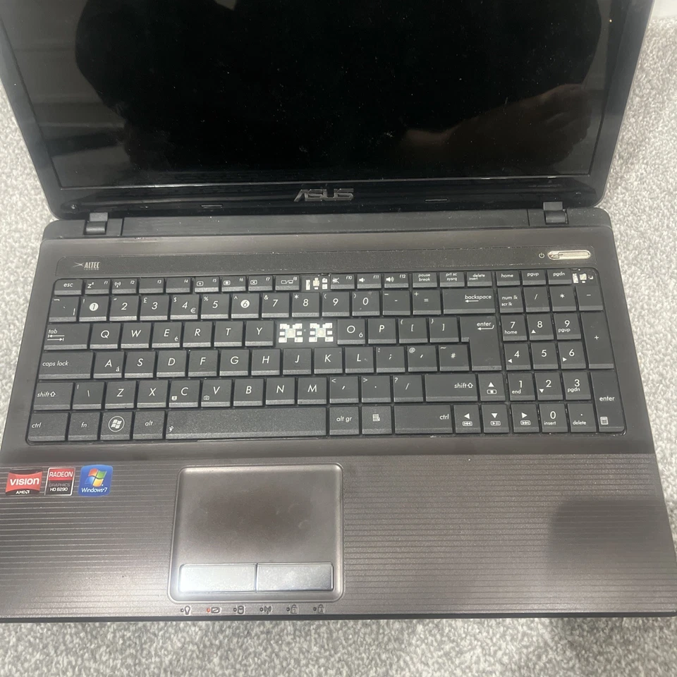 ASUS K53U Laptop | AMD HD 6290 | 4GB RAM | 256GB HDD | 15.6" HD | Black - Image 3 of 4