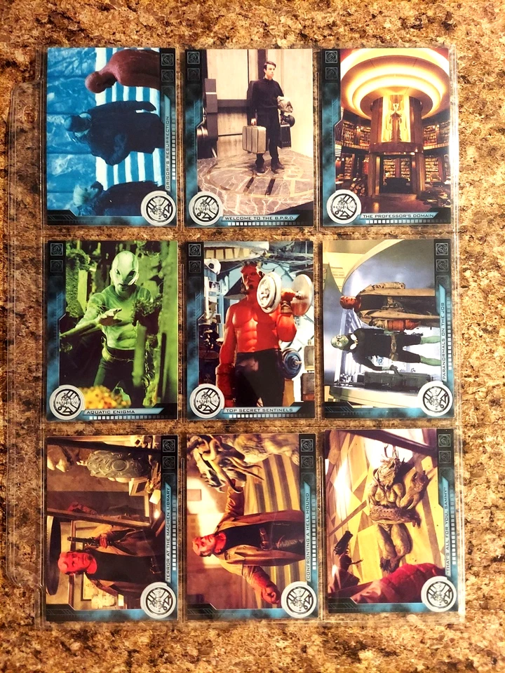 HELLBOY PREMIUM TRADING CARD SET BY INKWORKS 2004 "READ" - Image 4 of 4