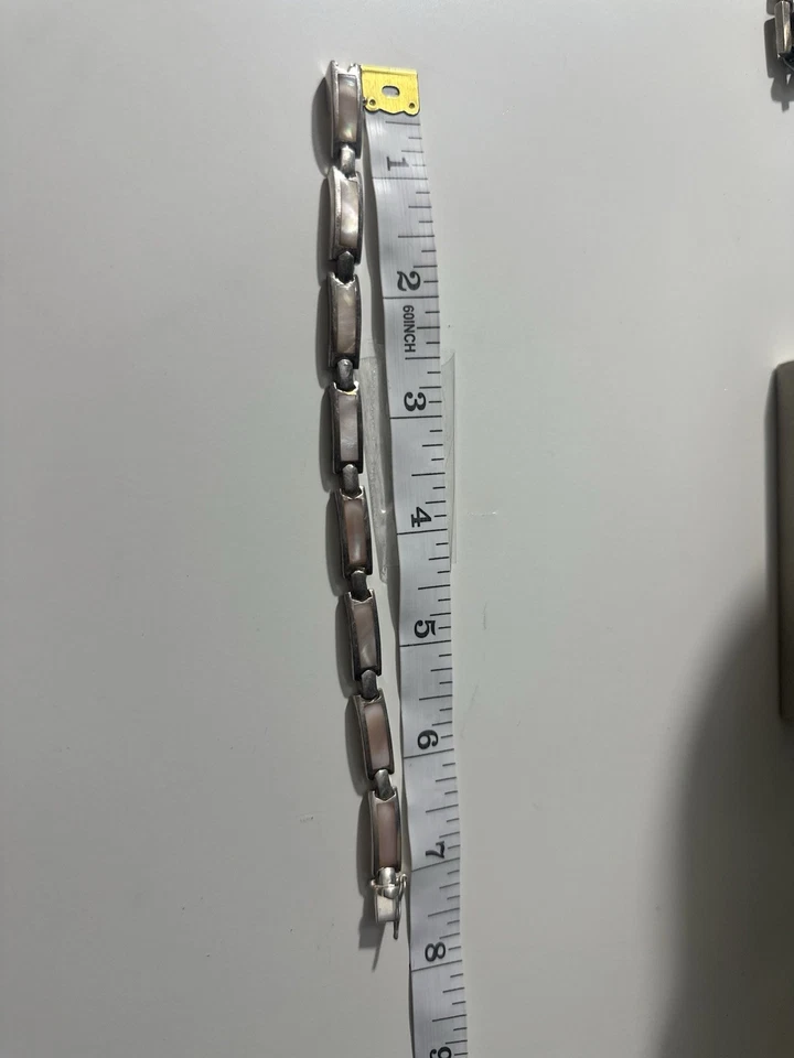 Pulsera de eslabones de madreperla con incrustaciones de plata de ley 925 Foto 3 de 4