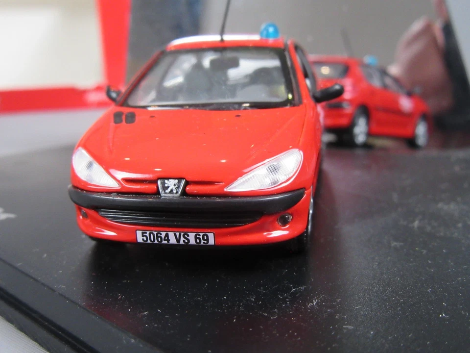 D506 Norev Collection Peugeot 206 SDIS Sapeurs Pompiers 1:43 + Boite - Photo 3/4