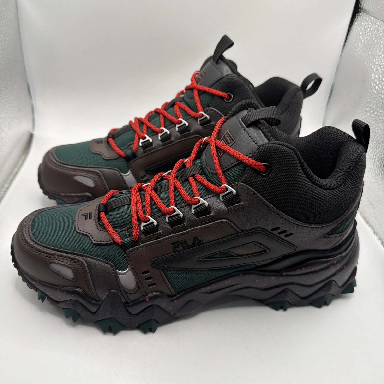 Fila Men's Oakmont TR Mid 1JM01276 Casual Trail Running Shoes. Size 9.5. New