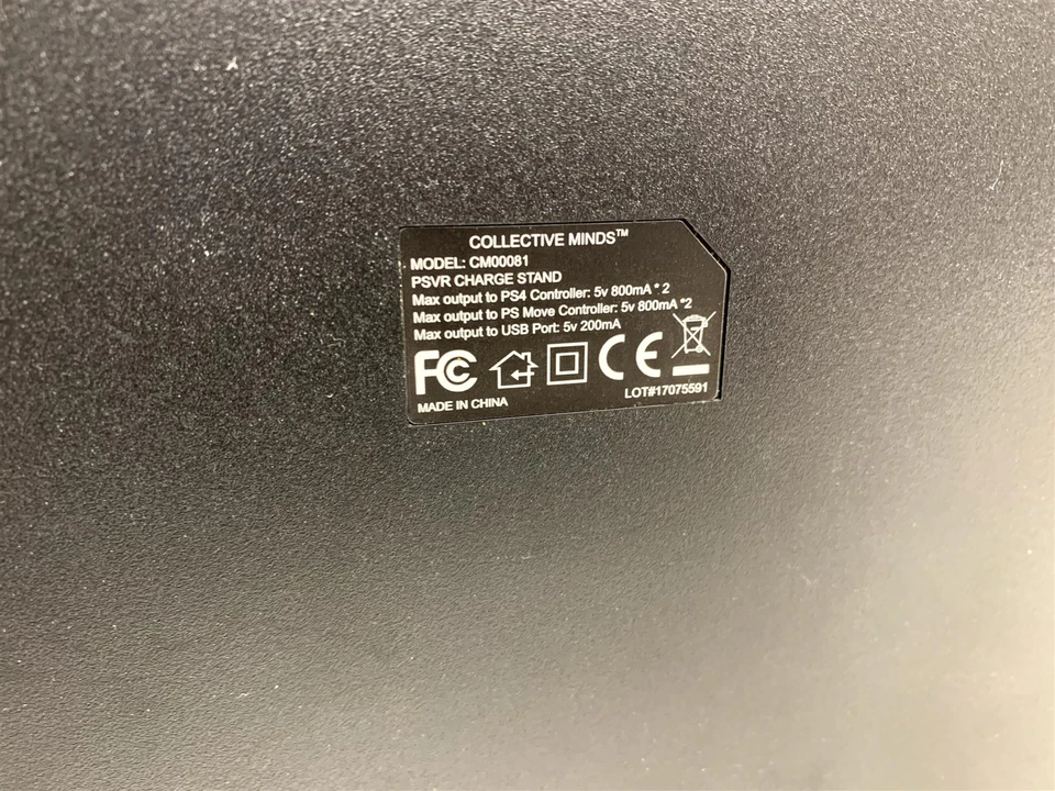 Collective Minds Charge Display Station for PS4 PlayStation PSVR Charging Stand - Image 3 of 4