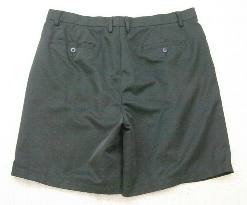 Van Heusen Dress Shorts Black Mans Polyester Pleated 36" Waist X 8.5" Inseam W8 - Picture 2 of 5