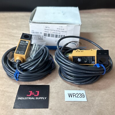 BOTH PIECES NEW IN BOX- Omron Photoelectric Switch E3S-5E41-40 Photoelectric Sen