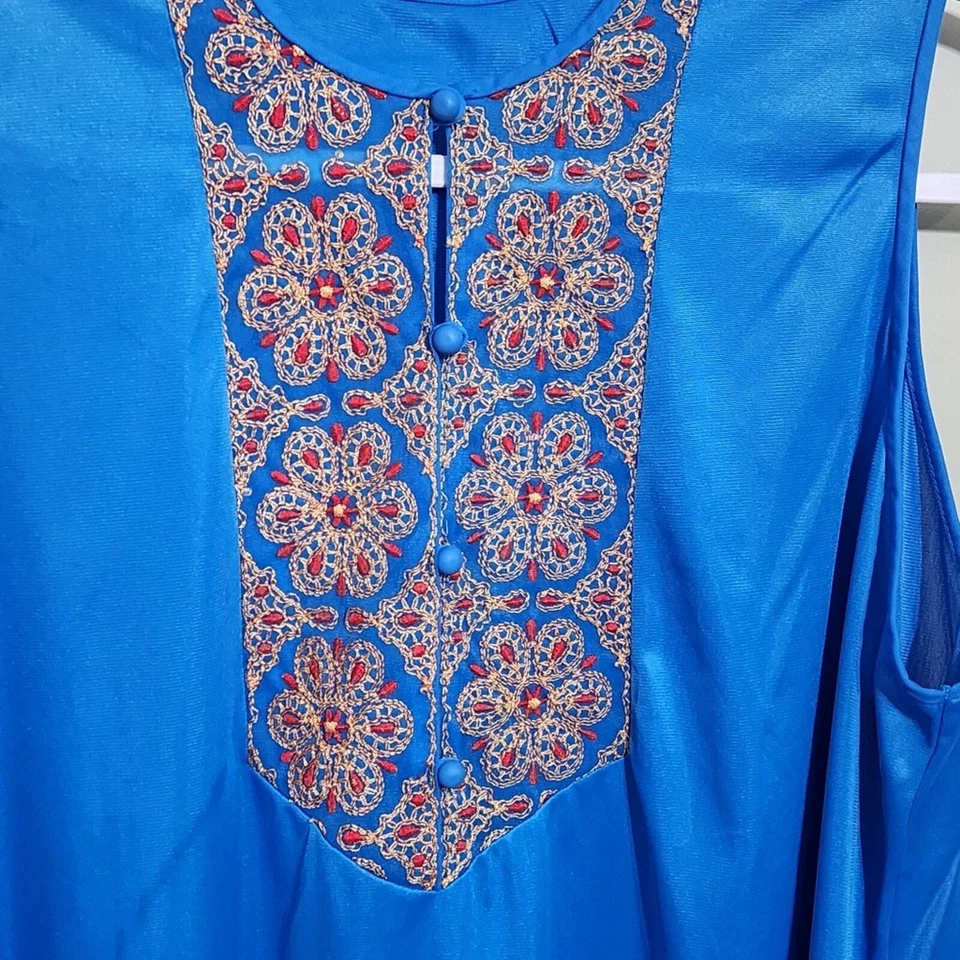 Vintage gown & robe set blue satin embroidered L - Image 4 of 4