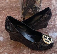 Tory Burch Snakeskin Print Patent Leather Gold Logo Wedge Pump Size 7M EUC! $285