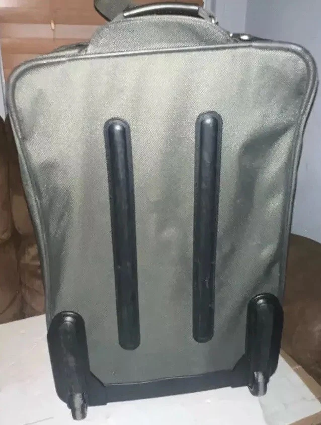 Maleta de viaje con ruedas rodantes Ricardo Beverly Hills Omega Plus Foto 2 de 4