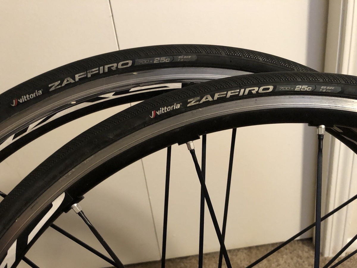 Campagnolo Shamal Ultra 2-Way Fit Alloy Wheelset Rim Brake Campagnolo Shamal Ultra 2-Way Fit Alloy Wheelset Rim Brake