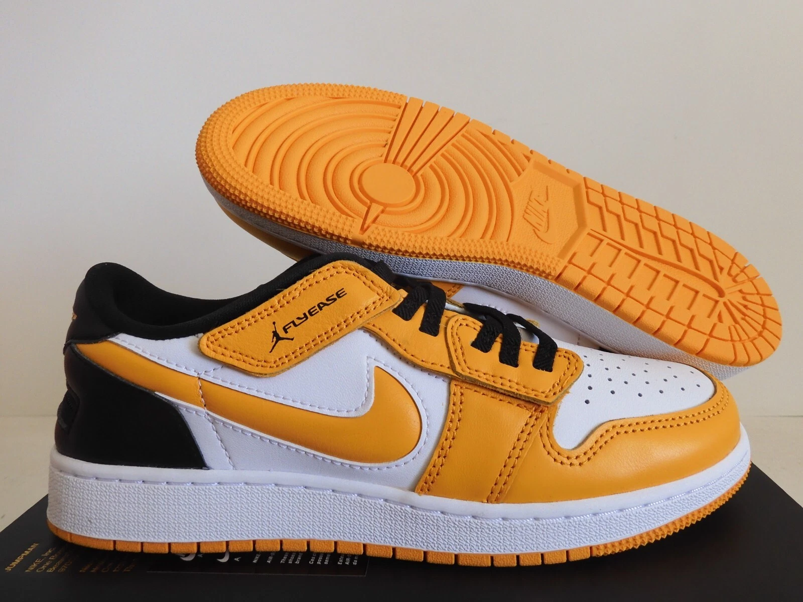 NIKE AIR JORDAN 1 LOW FLYEASE (GS) BIANCO TAXI TAGLIA 7Y DONNA TAGLIA 8 5 [DN4639 107]