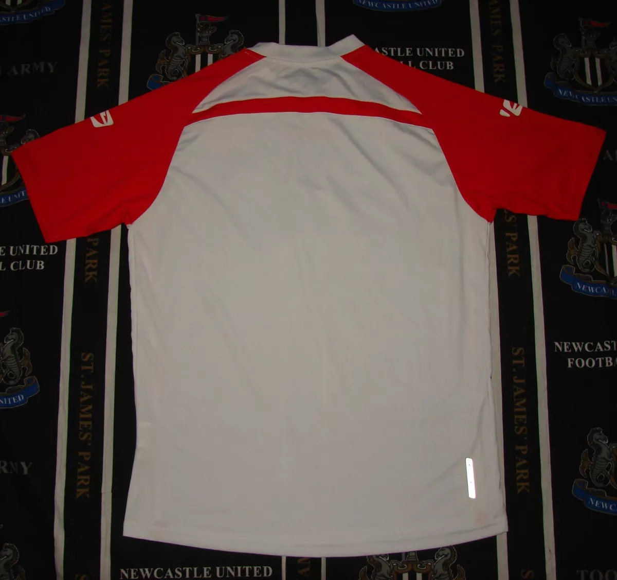 Jahn Regensburg Football Shirts  Jahn Regensburg Kit - UKSoccershop