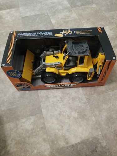 Driven Backhoe Loader by Battat Realistic Sound New - Picture 1 of 7